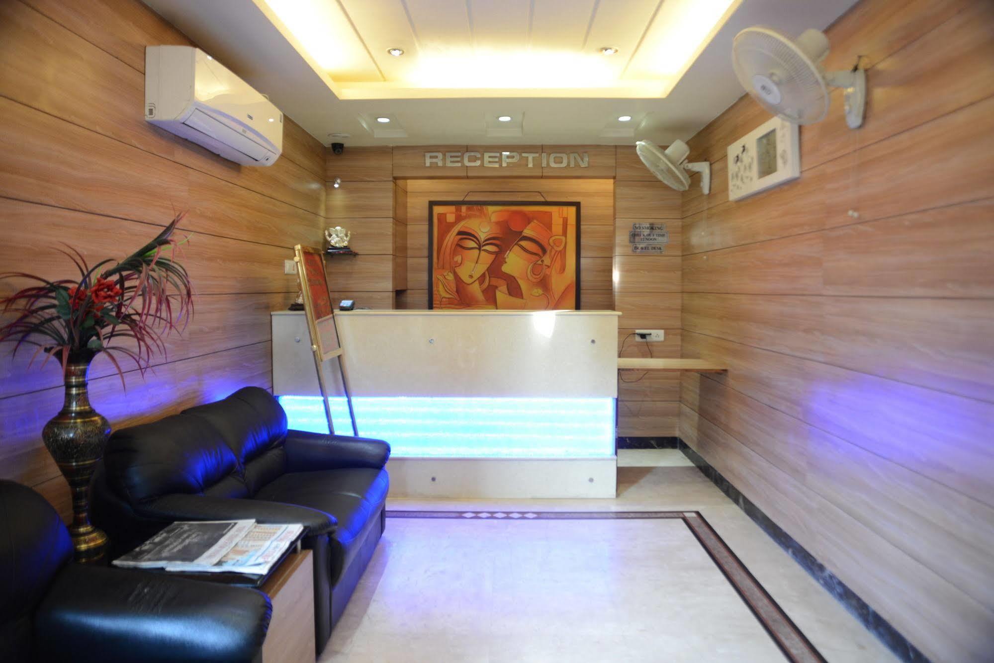 Divine Destination Hotel Varanasi Exterior photo